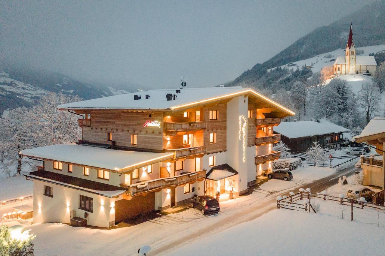 Hotel Garni Romantik Fügen Εξωτερικό φωτογραφία