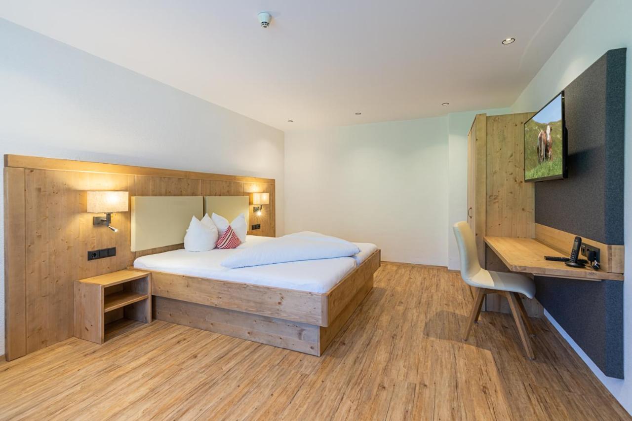 Hotel Garni Romantik Fügen Εξωτερικό φωτογραφία