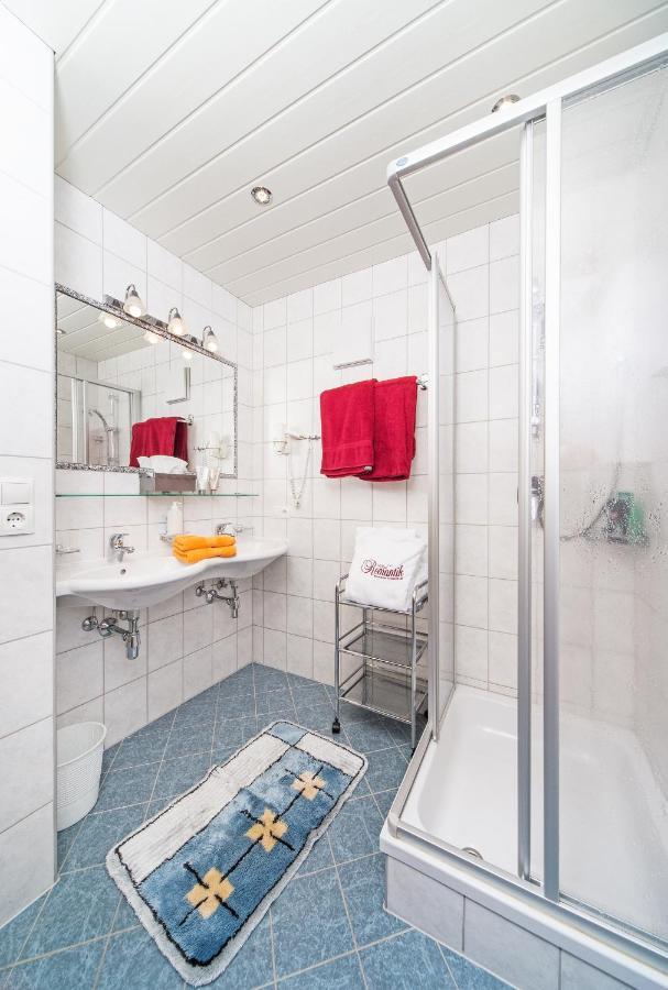 Hotel Garni Romantik Fügen Εξωτερικό φωτογραφία