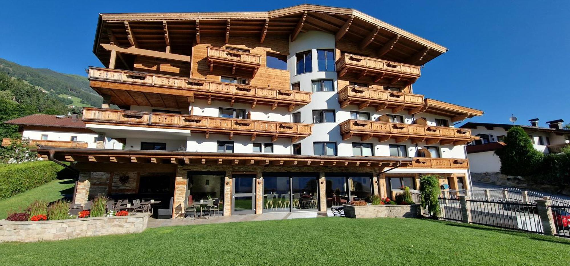 Hotel Garni Romantik Fügen Εξωτερικό φωτογραφία