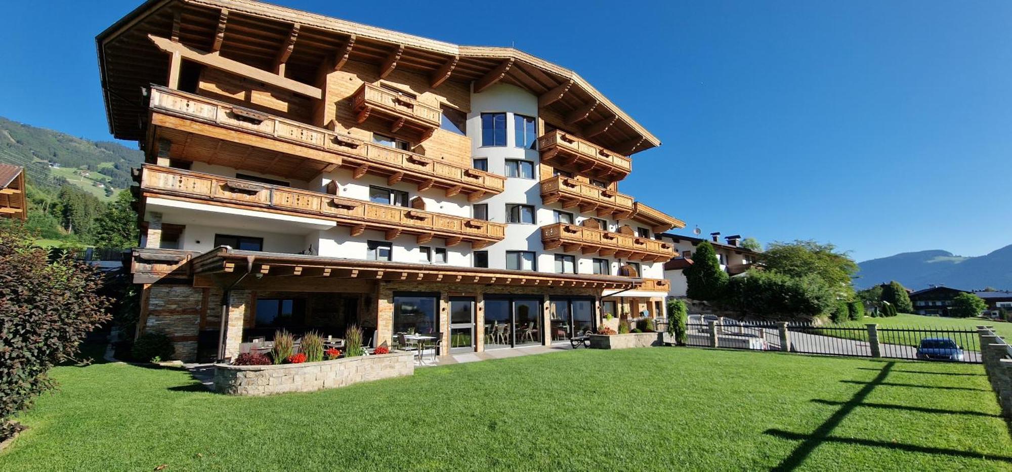 Hotel Garni Romantik Fügen Εξωτερικό φωτογραφία