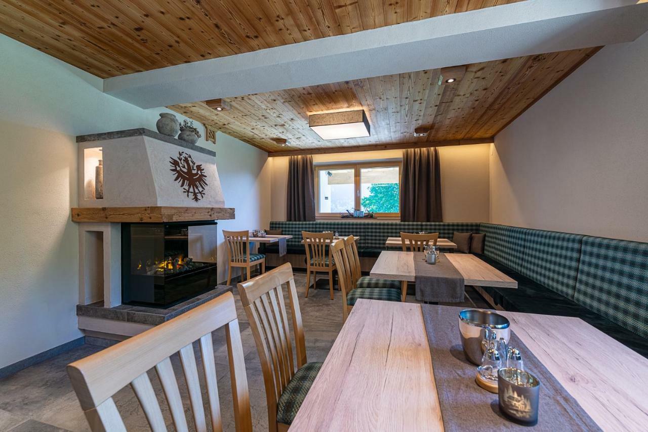 Hotel Garni Romantik Fügen Εξωτερικό φωτογραφία