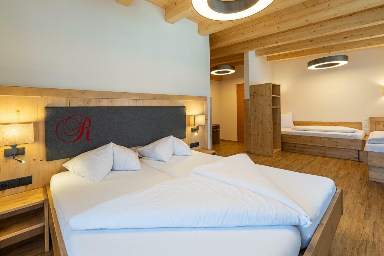 Hotel Garni Romantik Fügen Εξωτερικό φωτογραφία