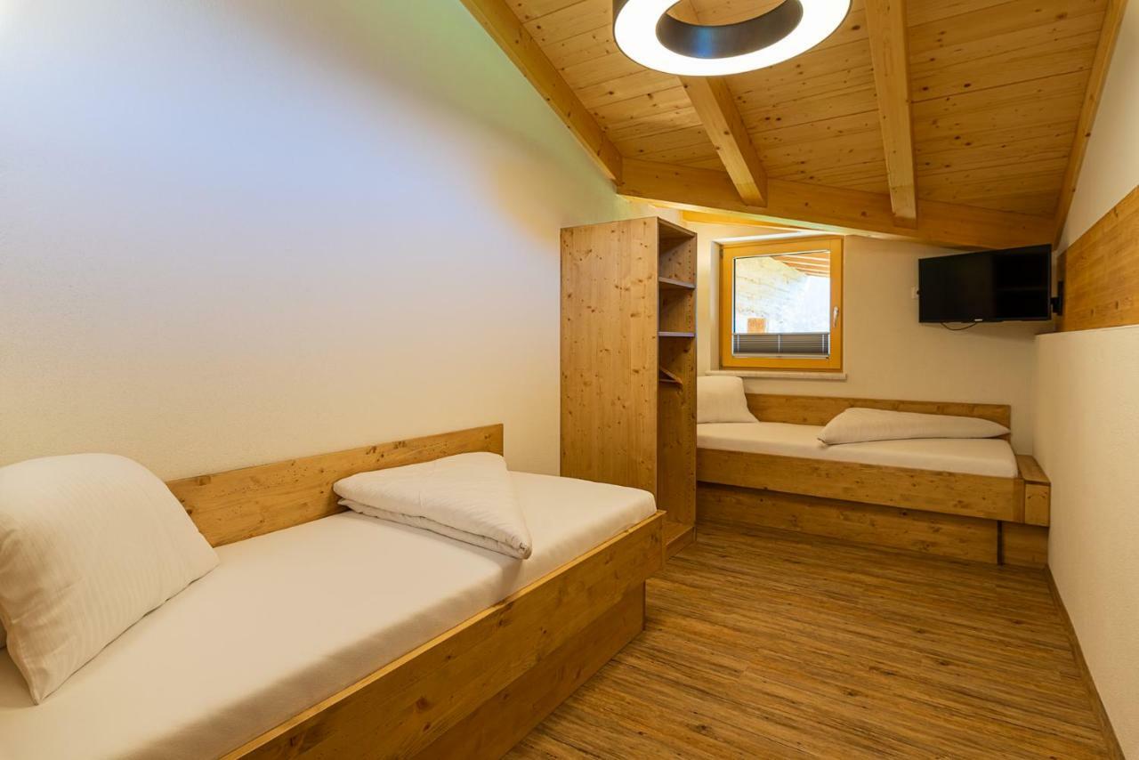 Hotel Garni Romantik Fügen Εξωτερικό φωτογραφία