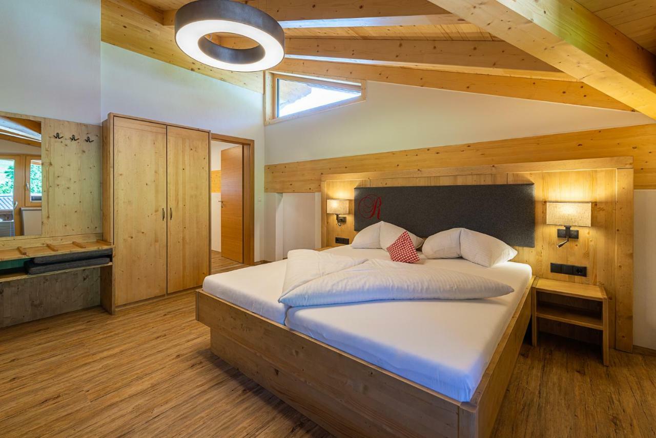 Hotel Garni Romantik Fügen Εξωτερικό φωτογραφία